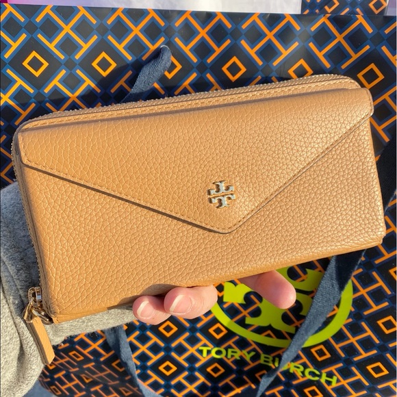 💯🆕Tory Burch wallet/clutch/wristlet/leather🆕tan - Picture 1 of 3